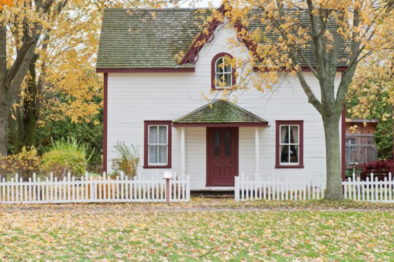 exterior white house