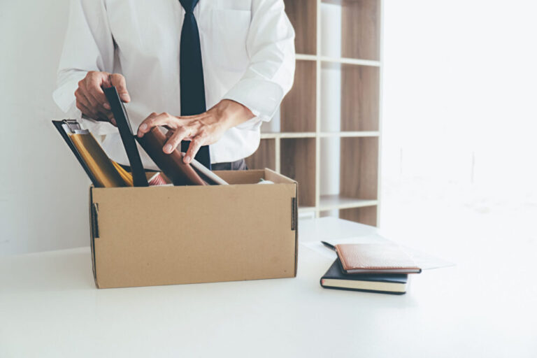 employee packing desk